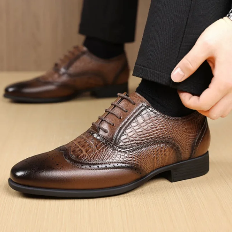 New Men's Crocodile Dress Leather Shoes Lace-Up Wedding Party Shoes Mens Business Office Oxfords Flats Plus Size Men Fashion
New Men's Crocodile Dress Leather Shoes Lace-Up Wedding Party Shoes Mens Business Office Oxfords Flats Plus Size Men Fashion