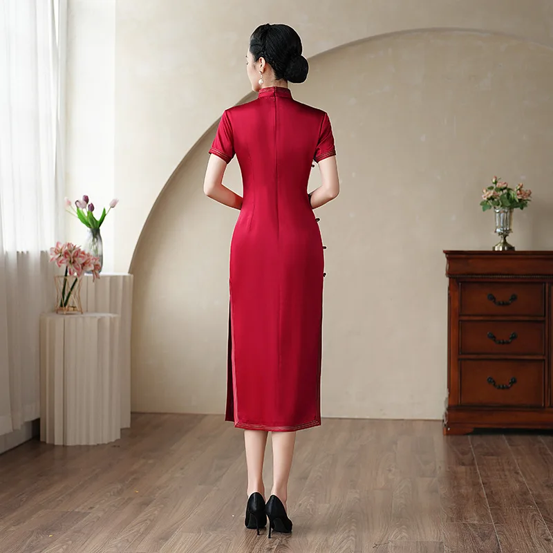High-End Red Quality Real Silk Cheongsam Qipao Improved Dress Chinese Style Chi-Pao
High-End Red Quality Real Silk Cheongsam Qipao Improved Dress Chinese Style Chi-Pao