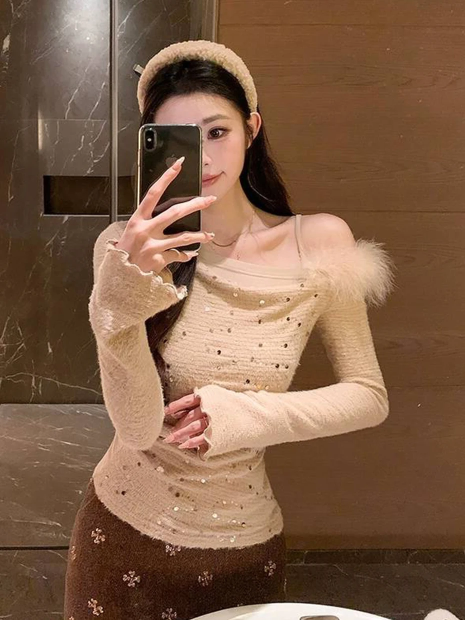 Shantou Sequin Knitted Base Layer Top Women's Autumn Winter Fur Inner Wear Flared Sleeve Shoulder Baring Slim Fit Top
Shantou Sequin Knitted Base Layer Top Women's Autumn Winter Fur Inner Wear Flared Sleeve Shoulder Baring Slim Fit Top