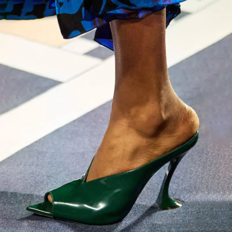 2025 Women Summer Pointed Toe Strange Heels Shoes For Woman's Peep Toe Solid Color Slip-On High Heeled Pumps Sexy Ladies Sandals
2025 Women Summer Pointed Toe Strange Heels Shoes For Woman's Peep Toe Solid Color Slip-On High Heeled Pumps Sexy Ladies Sandals