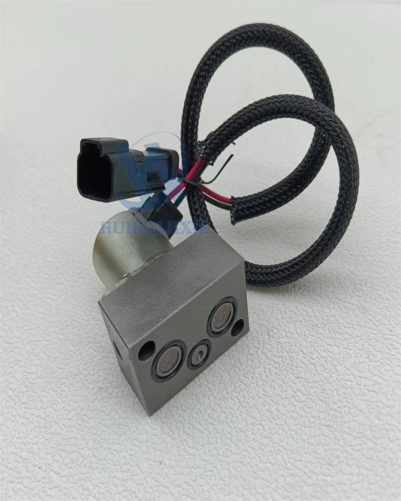 High Quality Parts 702-21-57700 7022157700 Pilot Solenoid Valve For Komatsu PC2000 PC600 PC650 PC700 Excavator
High Quality Parts 702-21-57700 7022157700 Pilot Solenoid Valve For Komatsu PC2000 PC600 PC650 PC700 Excavator
