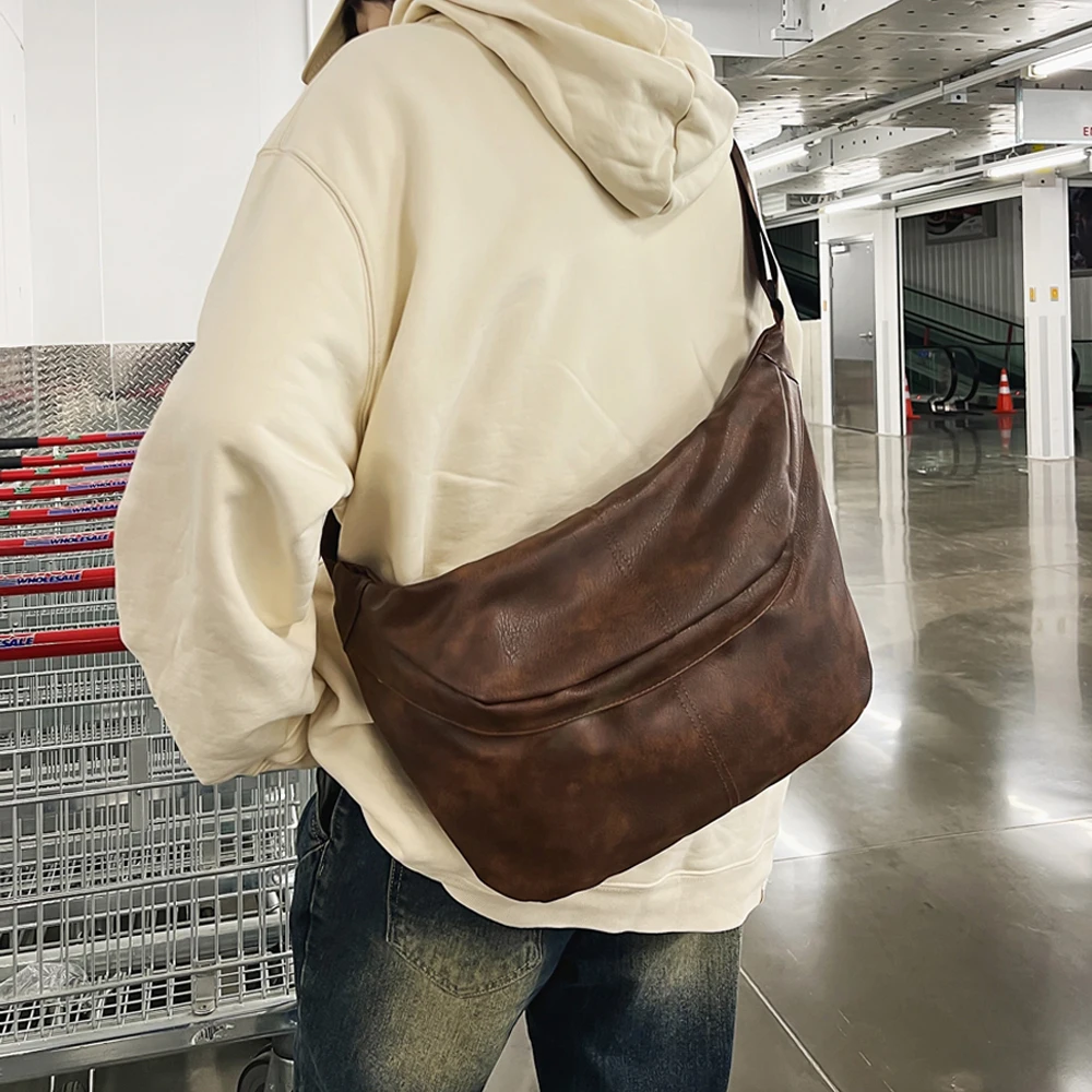 Мужская нагрудная сумка, повседневная простая сумка через плечо большой вместимости, дорожная сумка для езды на мотоцикле, сумка для спорта и фитнеса, сумка-мессенджер
Мужская нагрудная сумка, повседневная простая сумка через плечо большой вместимости, дорожная сумка для езды на мотоцикле, сумка для спорта и фитнеса, сумка-мессенджер