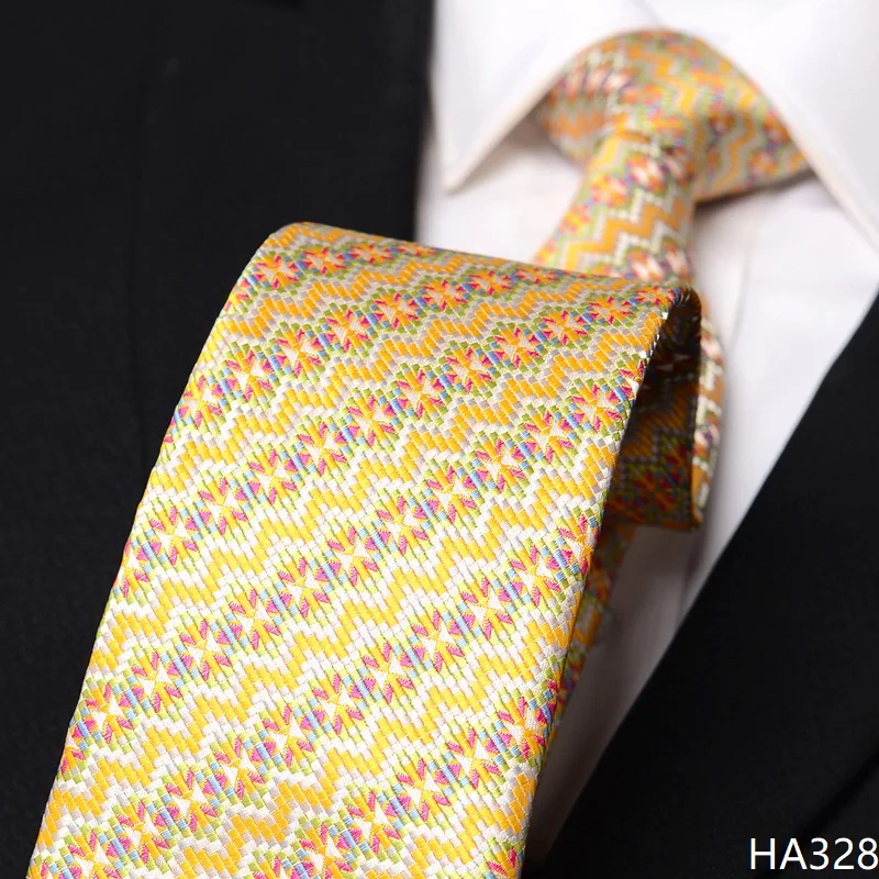 High Quality Bright Yellow Patterned Tie Men's Formal Shirt Accessories Business Banquet 8cm Wide Handmade Knotted Cravat
High Quality Bright Yellow Patterned Tie Men's Formal Shirt Accessories Business Banquet 8cm Wide Handmade Knotted Cravat