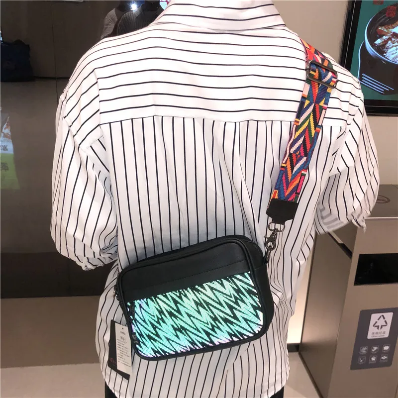 Street Sle Men's Crossbody Bag Tee-Box Faion PU oulder Bag with Zipper Hollow out Design Casual Leisure Bapa
Street Sle Men's Crossbody Bag Tee-Box Faion PU oulder Bag with Zipper Hollow out Design Casual Leisure Bapa