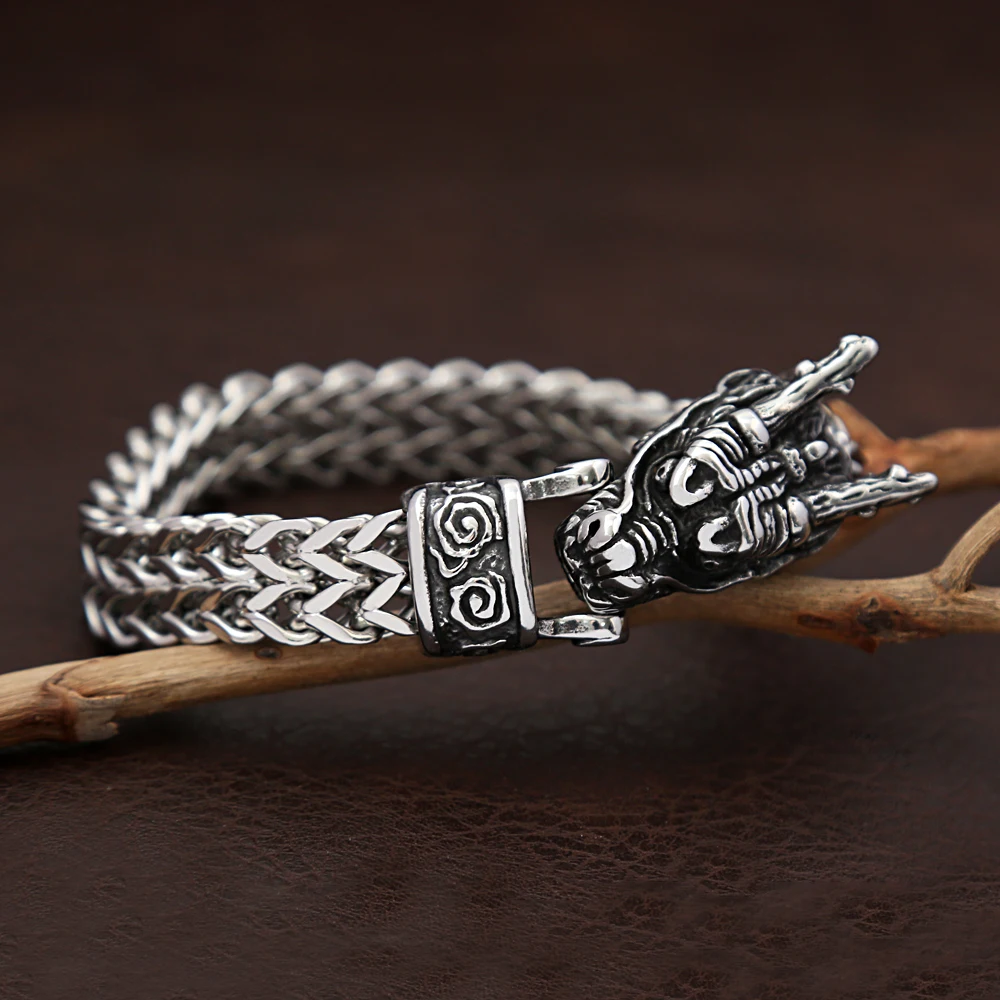 Punk Vintage Domineering Dragon Head Bracelet for Men Boys Stainless Steel Animal Bangles Fashion Amulet Jewelry Gifts Wholesale
Punk Vintage Domineering Dragon Head Bracelet for Men Boys Stainless Steel Animal Bangles Fashion Amulet Jewelry Gifts Wholesale