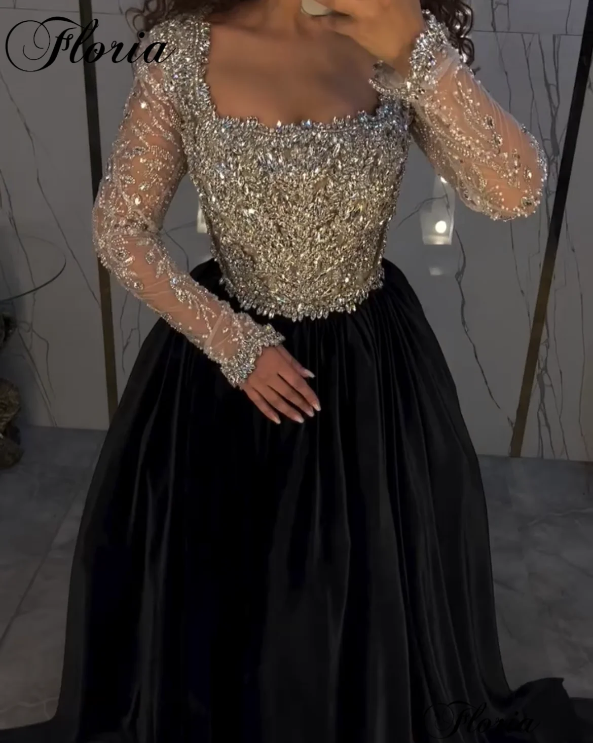 Long Sleeves Black Evening Dresses A-Line Shiny Crystals Party Dresses Designer Prom Dresses For Women 2026 Wedding Customized
Long Sleeves Black Evening Dresses A-Line Shiny Crystals Party Dresses Designer Prom Dresses For Women 2026 Wedding Customized