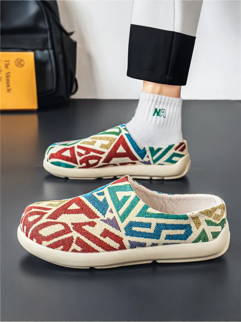 Beijing Men's Canvas Shoes Embroidered Casual Lightweight Slip-On Soft Bottom Style Shoes Spring Summer 2026
Beijing Men's Canvas Shoes Embroidered Casual Lightweight Slip-On Soft Bottom Style Shoes Spring Summer 2026