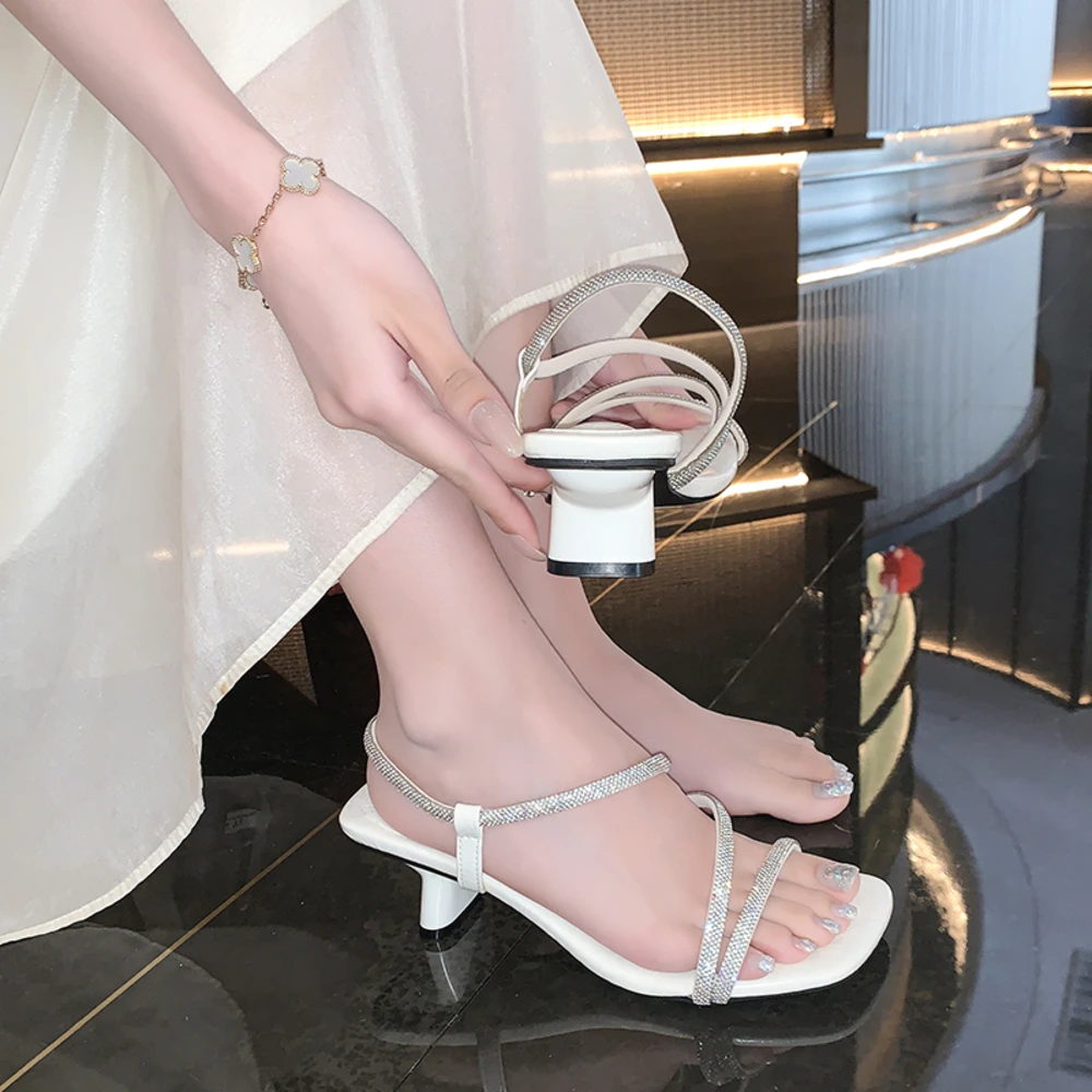 2026 New Women's Rhinestone Kitten Heel Sandals, Multi-Strap Open Toe Ankle Strap Heels, Fashion Summer Shoes
2026 New Women's Rhinestone Kitten Heel Sandals, Multi-Strap Open Toe Ankle Strap Heels, Fashion Summer Shoes