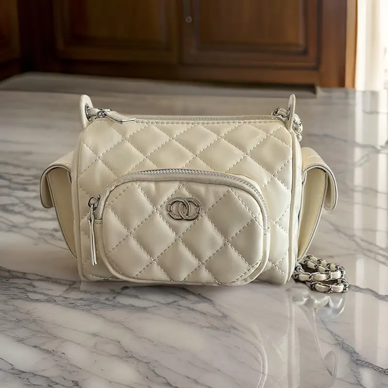 Elegant Women's Leather Crossbody Bag - High-End Minimalist Vintage Clutch Casual Commuter Tote With Designer Paris Letter Logo
Elegant Women's Leather Crossbody Bag - High-End Minimalist Vintage Clutch Casual Commuter Tote With Designer Paris Letter Logo