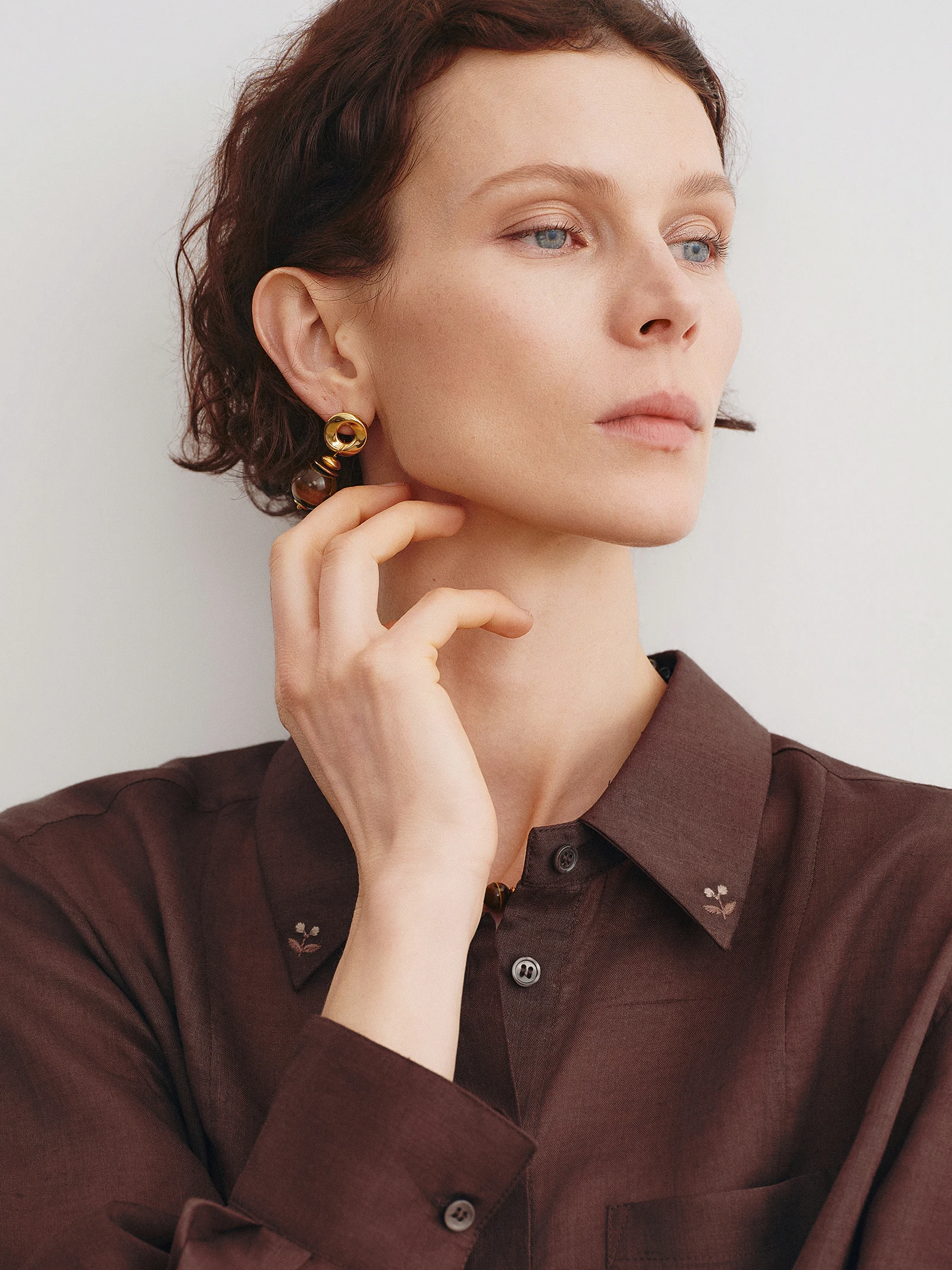 Artistic Sle Lightweight Flax Lyocell irt Wing Thin Embroidered Paper Thin Person Loose Fit Long Sve Top
Artistic Sle Lightweight Flax Lyocell irt Wing Thin Embroidered Paper Thin Person Loose Fit Long Sve Top