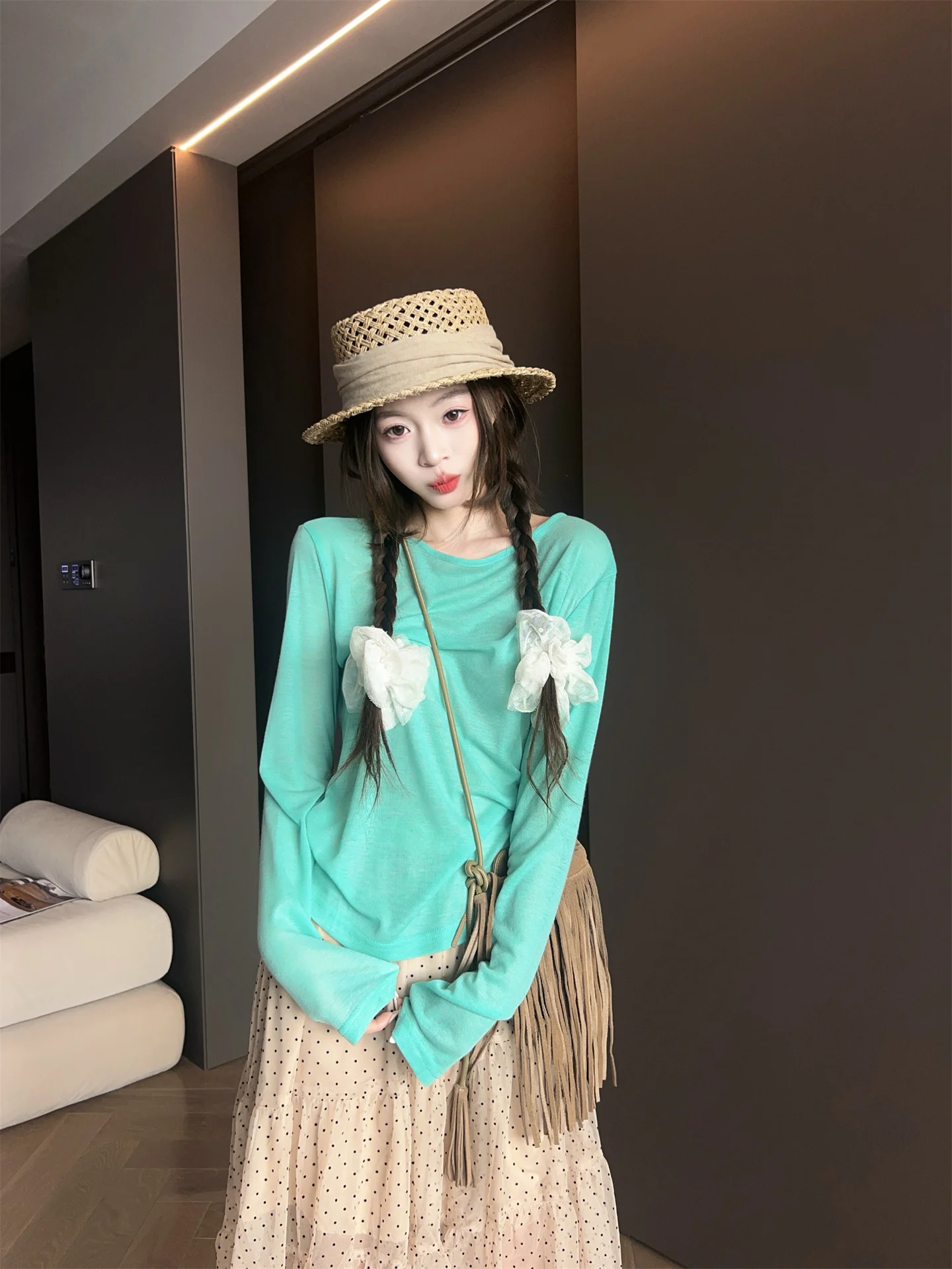 MRS SHAO Women's Casual Long Sleeve T-Shirt Sun Protection Loose Fit Base Layer Pure Color Summer 2026 New Style Top
MRS SHAO Women's Casual Long Sleeve T-Shirt Sun Protection Loose Fit Base Layer Pure Color Summer 2026 New Style Top