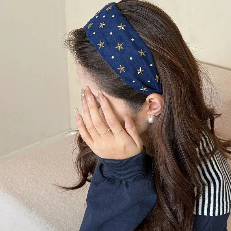 Wide Star Print Headband High Crown Volumizer Korean Fashion Versatile For Everyday Wear Soft Comfortable
Wide Star Print Headband High Crown Volumizer Korean Fashion Versatile For Everyday Wear Soft Comfortable