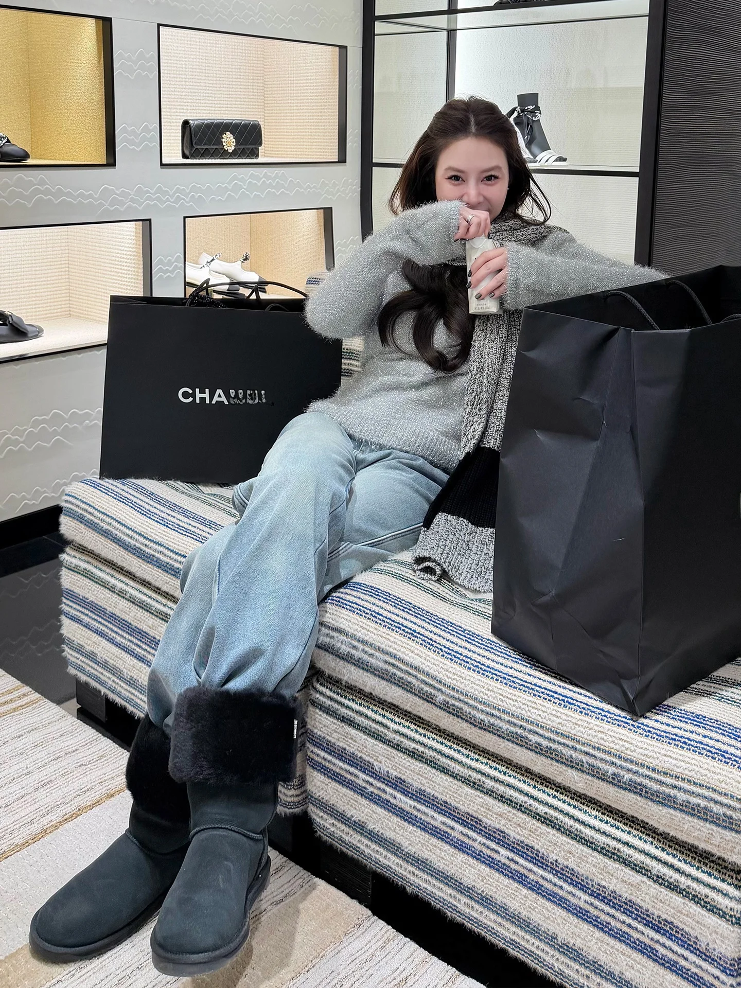 Ретро-джинсы светлого цвета на флисовой подкладке, женские зимние теплые прямые свободные длинные брюки из комфортного хлопкового денима
Ретро-джинсы светлого цвета на флисовой подкладке, женские зимние теплые прямые свободные длинные брюки из комфортного хлопкового денима