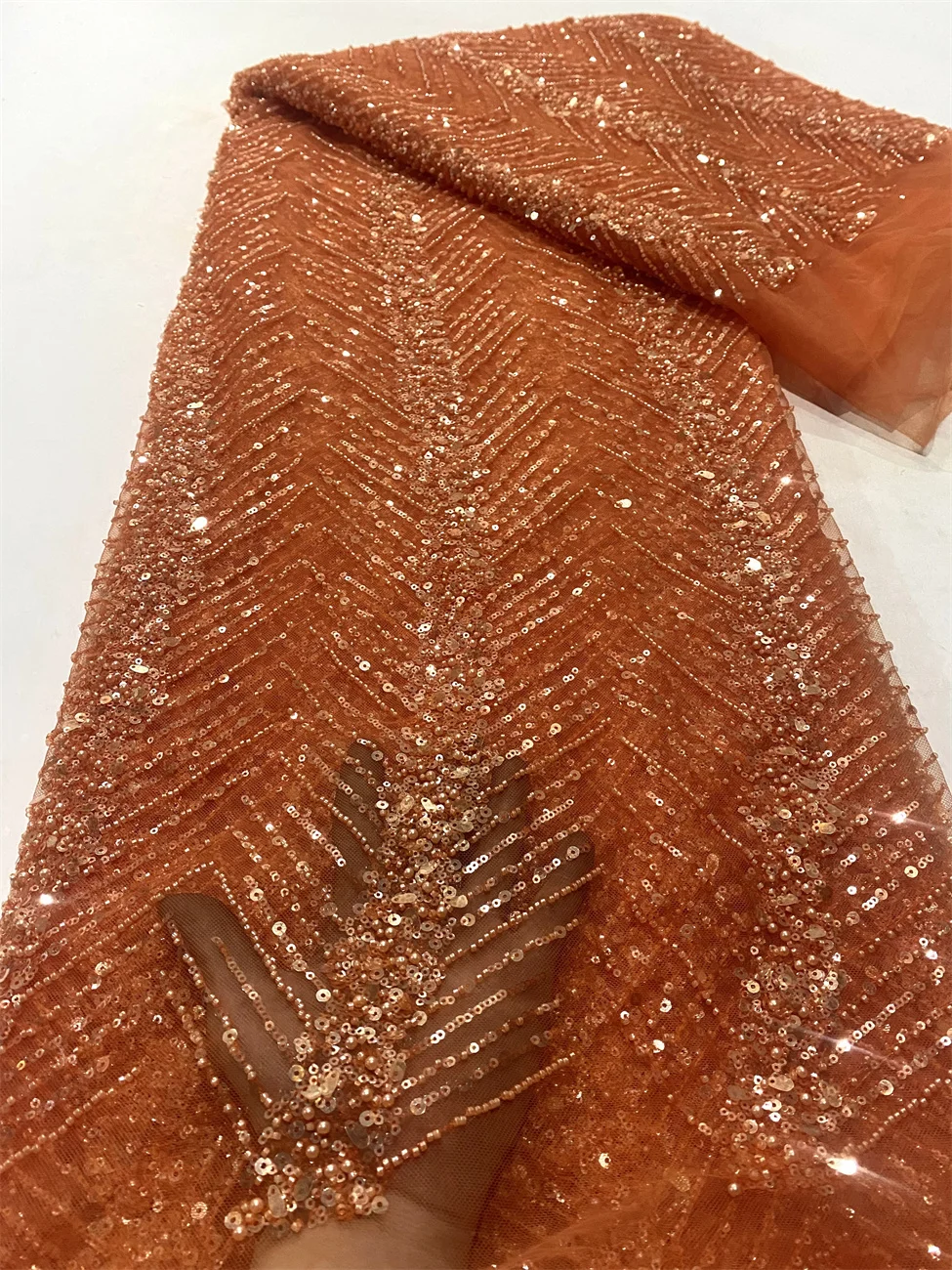 African Handmade Heavy Sequins Tulle Lace Fabric 2025 High Quality French Luxury Beaded Lace Fabric For Bridal Wedding Dress Sew
African Handmade Heavy Sequins Tulle Lace Fabric 2025 High Quality French Luxury Beaded Lace Fabric For Bridal Wedding Dress Sew