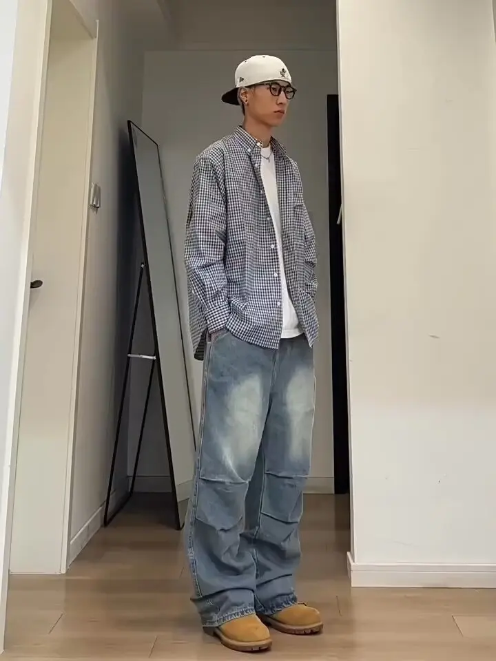 American High Street Vibe Men's Folded Jeans Loose Straight Leg Casual Long Trousers Wear Resistant mid Waist Zipper Fly
American High Street Vibe Men's Folded Jeans Loose Straight Leg Casual Long Trousers Wear Resistant mid Waist Zipper Fly