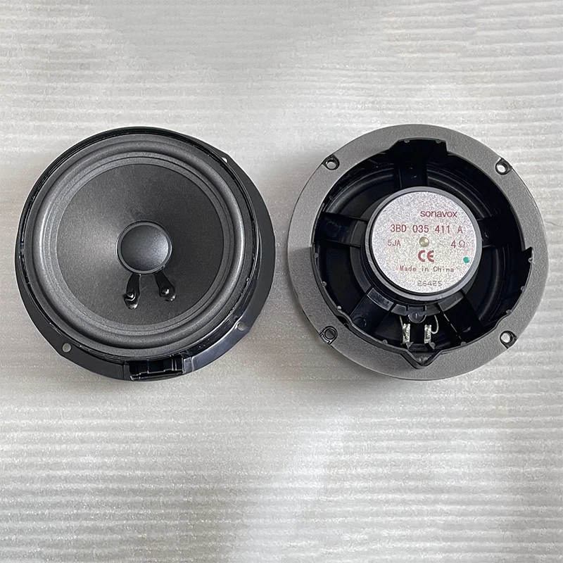 3BD 035 411A Front Rear Door Speaker Bass Loudspeaker 3BD035411A for VW Polo Passat B5 Touran
3BD 035 411A Front Rear Door Speaker Bass Loudspeaker 3BD035411A for VW Polo Passat B5 Touran