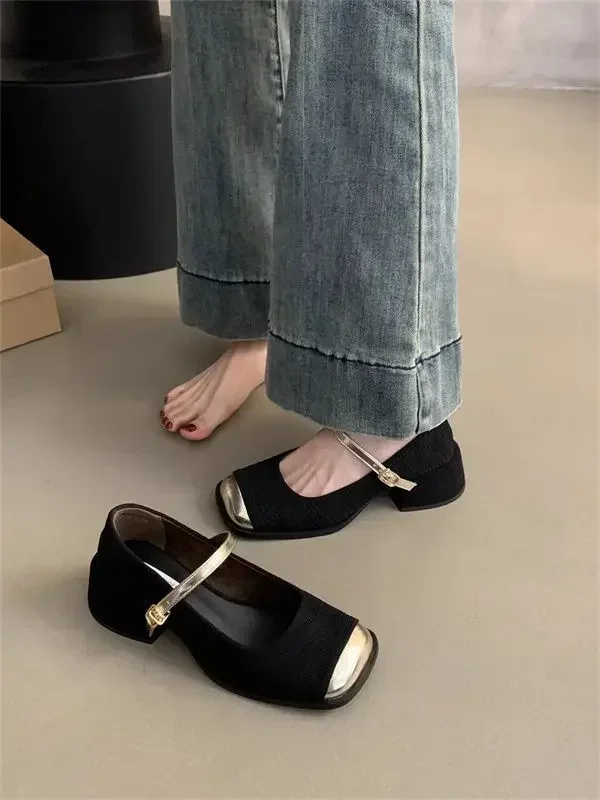 Chunky Heels Pumps High Sense of Small Fragrance French Retro Mary Jane Single Shoes
Chunky Heels Pumps High Sense of Small Fragrance French Retro Mary Jane Single Shoes