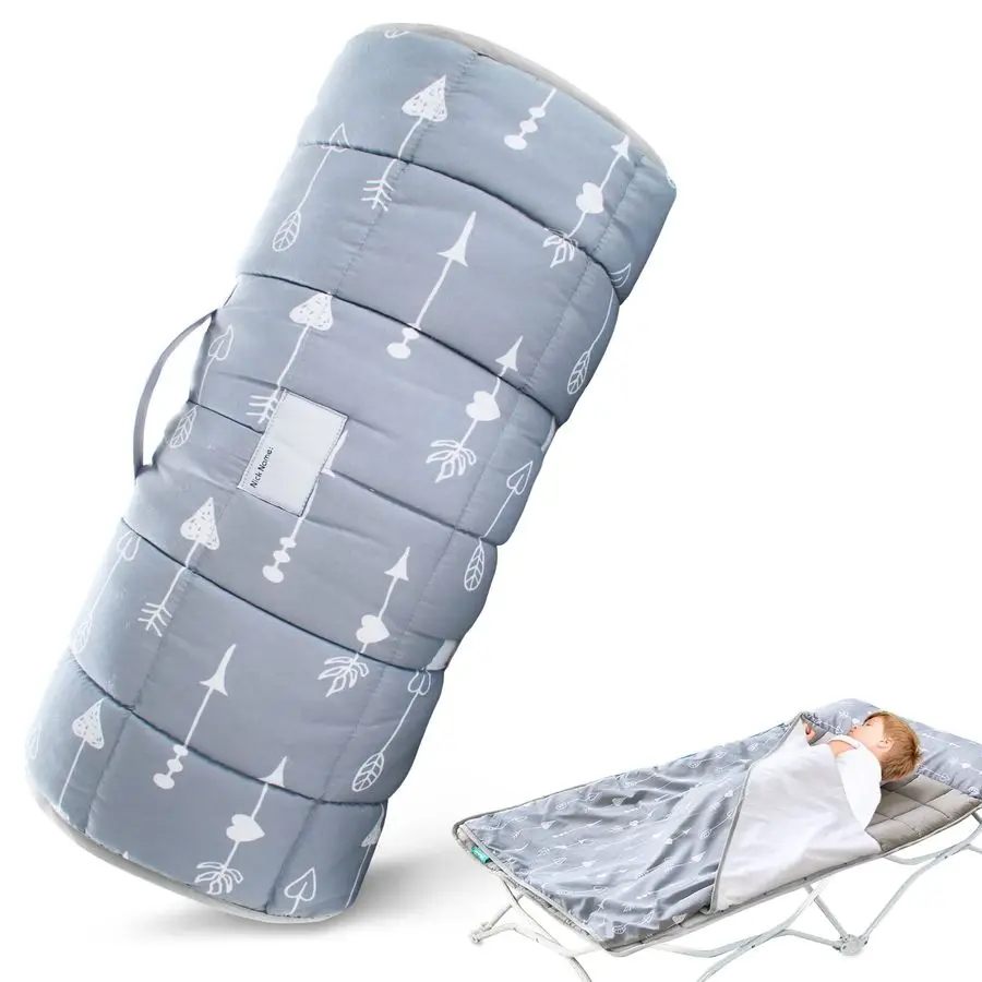 Коврик с одеялом для детской кроватки Regalo My Cot Joovy Travel Cot, очень мягкий и приятный для кожи, идеальный матрас-спальник для детей.
Коврик с одеялом для детской кроватки Regalo My Cot Joovy Travel Cot, очень мягкий и приятный для кожи, идеальный матрас-спальник для детей.