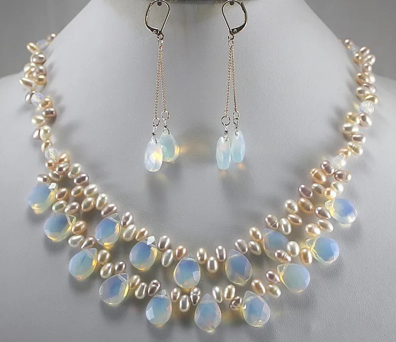 Wholesale fashion jewelry mix pearl and crystal necklace and crystal tangle earrings jewelry set
Wholesale fashion jewelry mix pearl and crystal necklace and crystal tangle earrings jewelry set