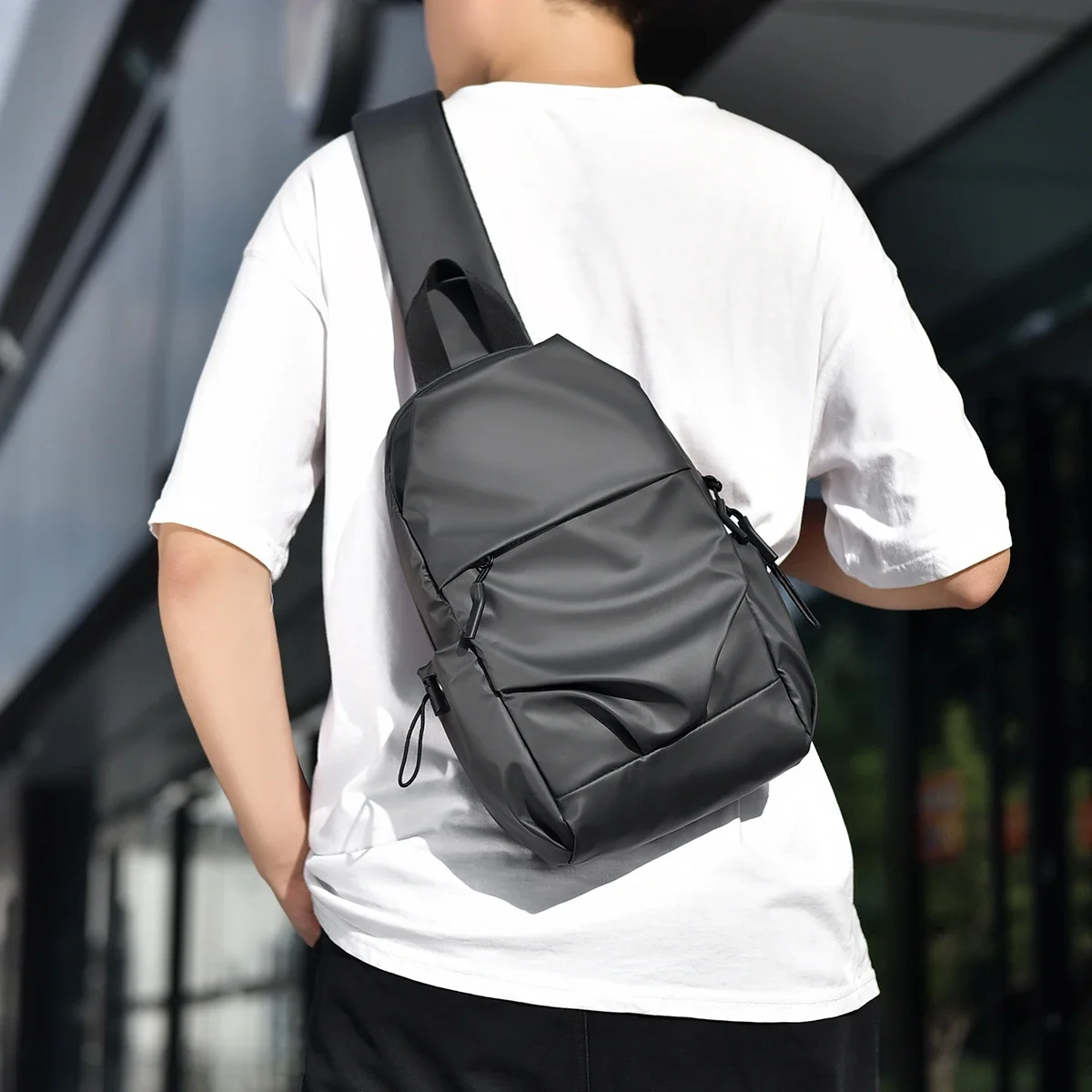 2025 New Trend Men Daily Crossbody Boys PU Leather Chest Bags For Work Travel High Capacity Business Handbags With Large Pockets
2025 New Trend Men Daily Crossbody Boys PU Leather Chest Bags For Work Travel High Capacity Business Handbags With Large Pockets