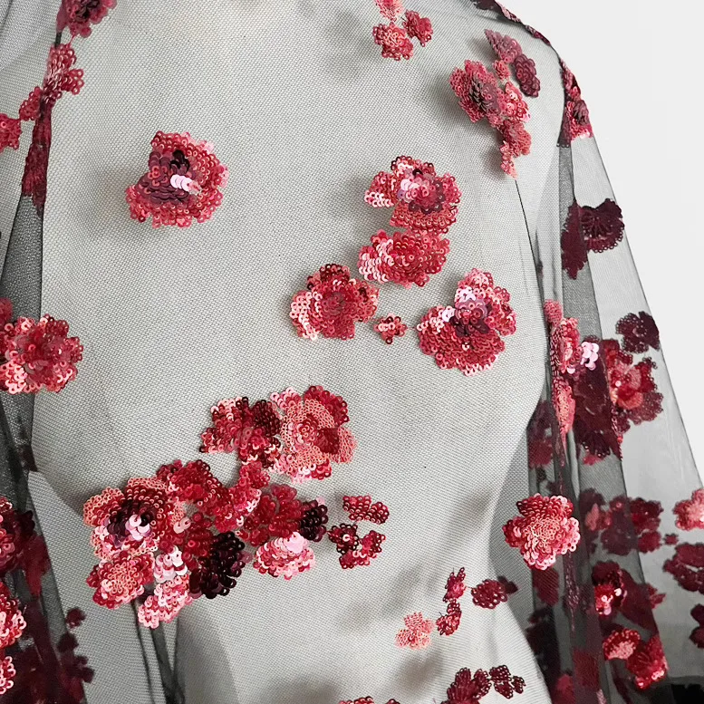 1 ярд Cheongsam, свадебное женское платье, аксессуары, ткань для шитья, зашифрованная красная вышивка с блестками, черная сетчатая ткань
1 ярд Cheongsam, свадебное женское платье, аксессуары, ткань для шитья, зашифрованная красная вышивка с блестками, черная сетчатая ткань