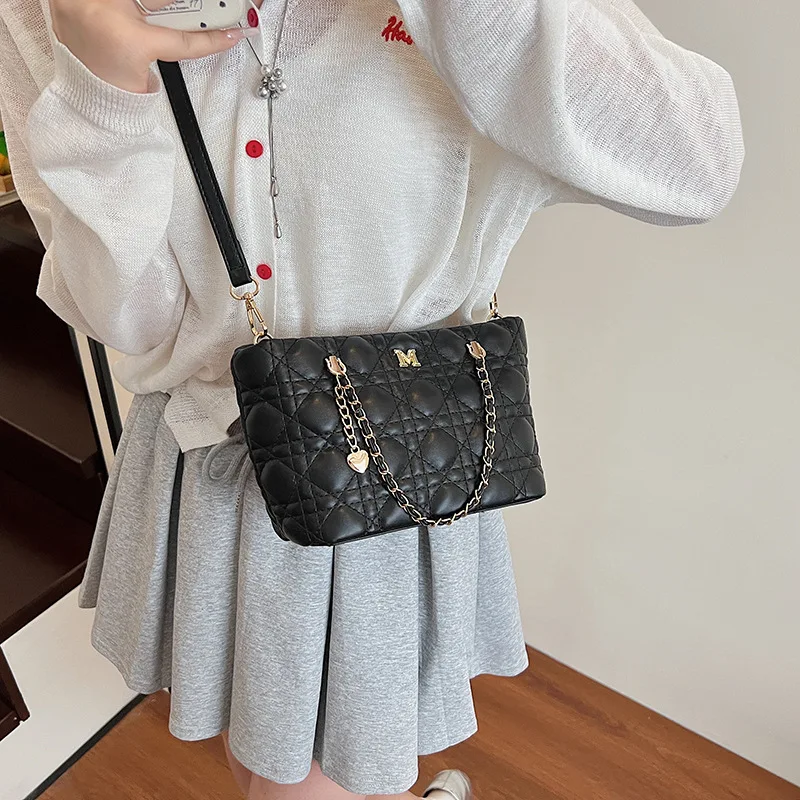 2025 K-Style Quilted Shoulder & Crossbody Bag Women Daily Versatile Casual Commuter Purse Chic Premium Trendy
2025 K-Style Quilted Shoulder & Crossbody Bag Women Daily Versatile Casual Commuter Purse Chic Premium Trendy