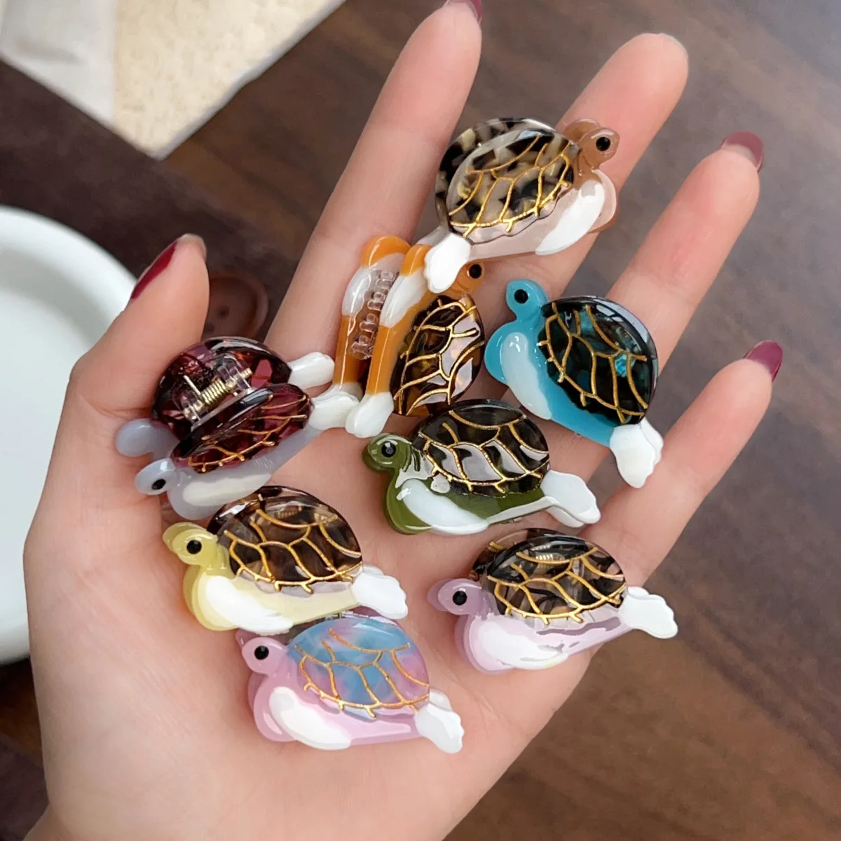 DS 4CM Mini Turtle Hair Claw Ocean Series Acetate Claw Clips Summer Trendy Crab Hair Clips Hair Accessories for Women Girls
DS 4CM Mini Turtle Hair Claw Ocean Series Acetate Claw Clips Summer Trendy Crab Hair Clips Hair Accessories for Women Girls