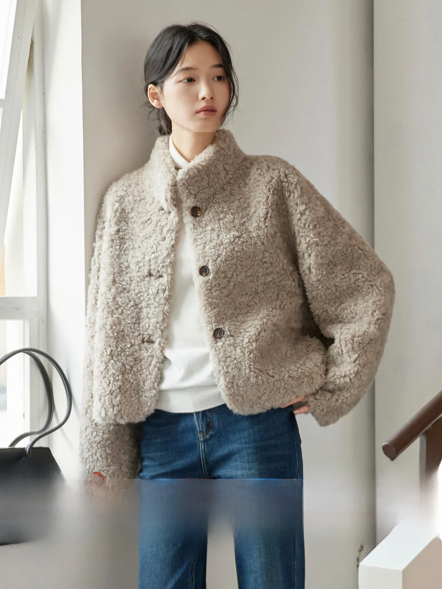 GINNKEE Women's Full Wool ort Jaet Stand Collar Lamb Fur Outerwear Autumn Winter Small Size Ladies' Commute Sle Coat
GINNKEE Women's Full Wool ort Jaet Stand Collar Lamb Fur Outerwear Autumn Winter Small Size Ladies' Commute Sle Coat
