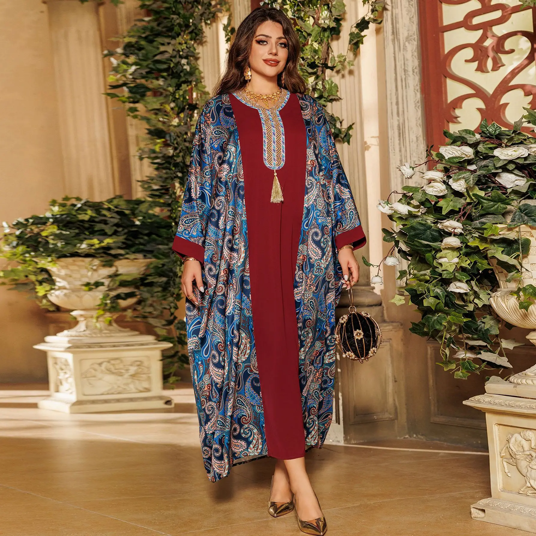 2025 Fall Muslim Women Abaya Ramadan Bat Sleeves Diamond Long Dress Eid Arab Elegant Tassel Robes Dubai Moroccan Lady Party Gown
2025 Fall Muslim Women Abaya Ramadan Bat Sleeves Diamond Long Dress Eid Arab Elegant Tassel Robes Dubai Moroccan Lady Party Gown