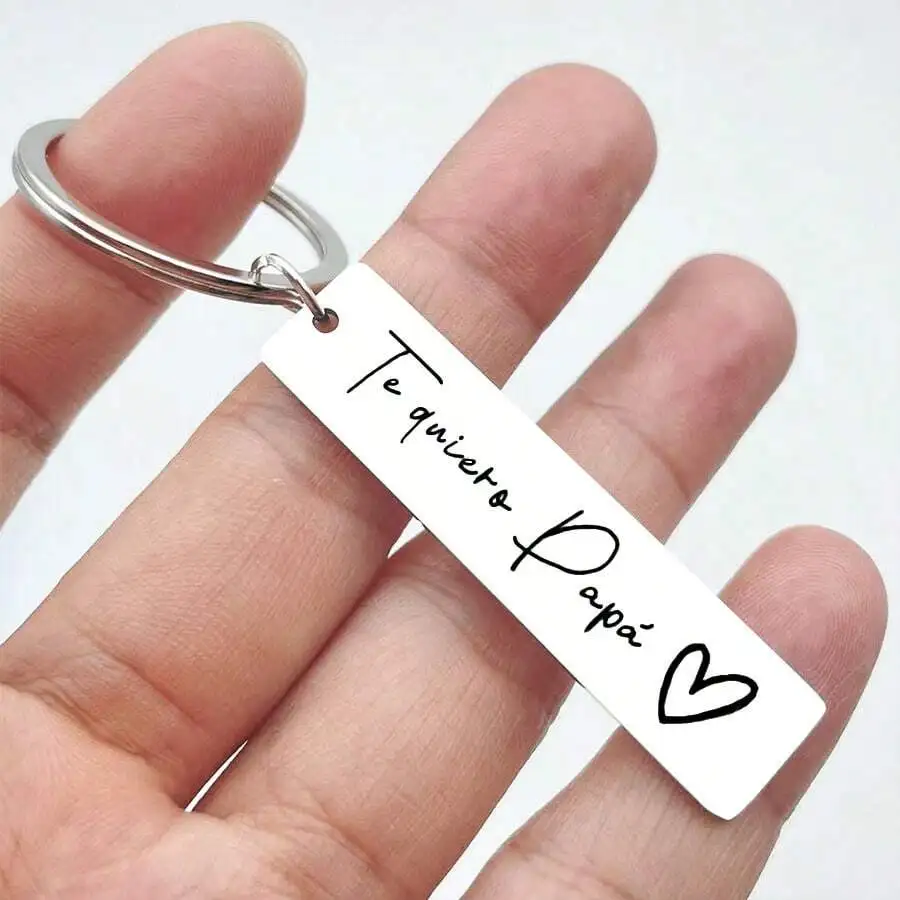 1pc 'Te Amo Papi' Spanish Phrase Keychain, Minimalist Sweet Heartwarming Silver Rectangle Keyring, Suitable For Bag, Car Keys De
1pc 'Te Amo Papi' Spanish Phrase Keychain, Minimalist Sweet Heartwarming Silver Rectangle Keyring, Suitable For Bag, Car Keys De