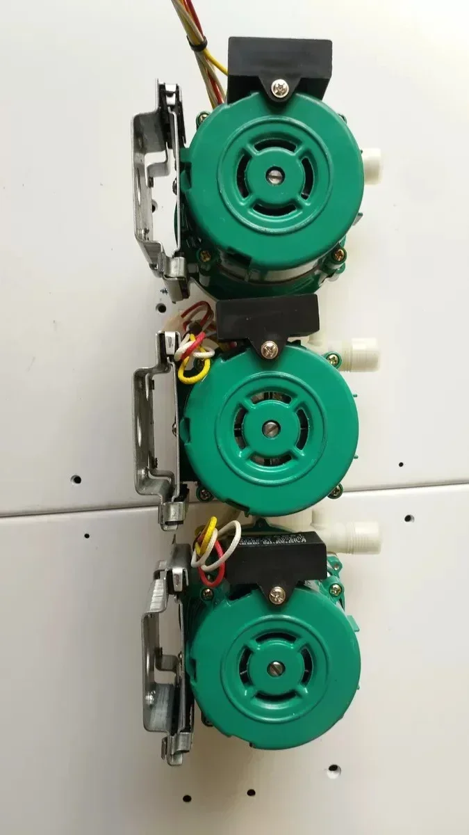 Laser high-power DLY-091p water pump HB-30 big family Yueming Dongluyang Kelida chiller 91W
Laser high-power DLY-091p water pump HB-30 big family Yueming Dongluyang Kelida chiller 91W
