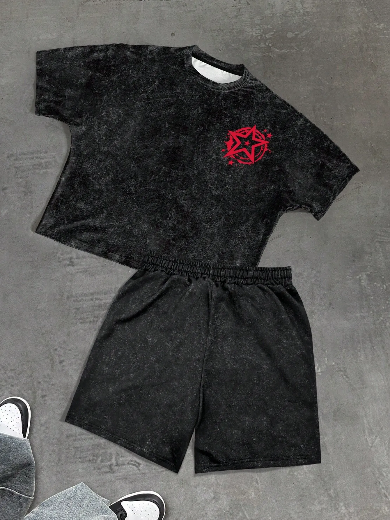 2026 Summer New Men's Short-Sleeved Set with 3D Letter Pattern Print for Street Casual Fashion with Breathable Design
2026 Summer New Men's Short-Sleeved Set with 3D Letter Pattern Print for Street Casual Fashion with Breathable Design