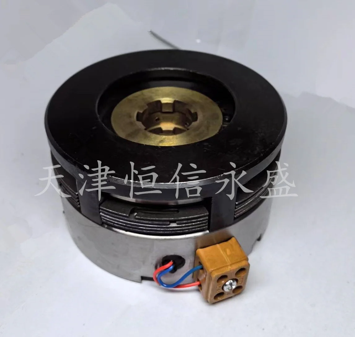 DLM3-1.2-2 5-5-10 - 16-25-40 - 63 Многопластинчатая электромагнитная муфта производители точечная поставка
DLM3-1.2-2 5-5-10 - 16-25-40 - 63 Многопластинчатая электромагнитная муфта производители точечная поставка