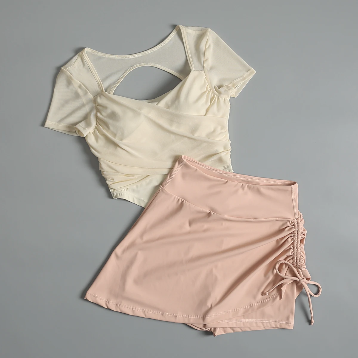 Sports suit for women in summer fashionable beautiful slim quick-drying professional morning jogging yoga Pilates training
Sports suit for women in summer fashionable beautiful slim quick-drying professional morning jogging yoga Pilates training