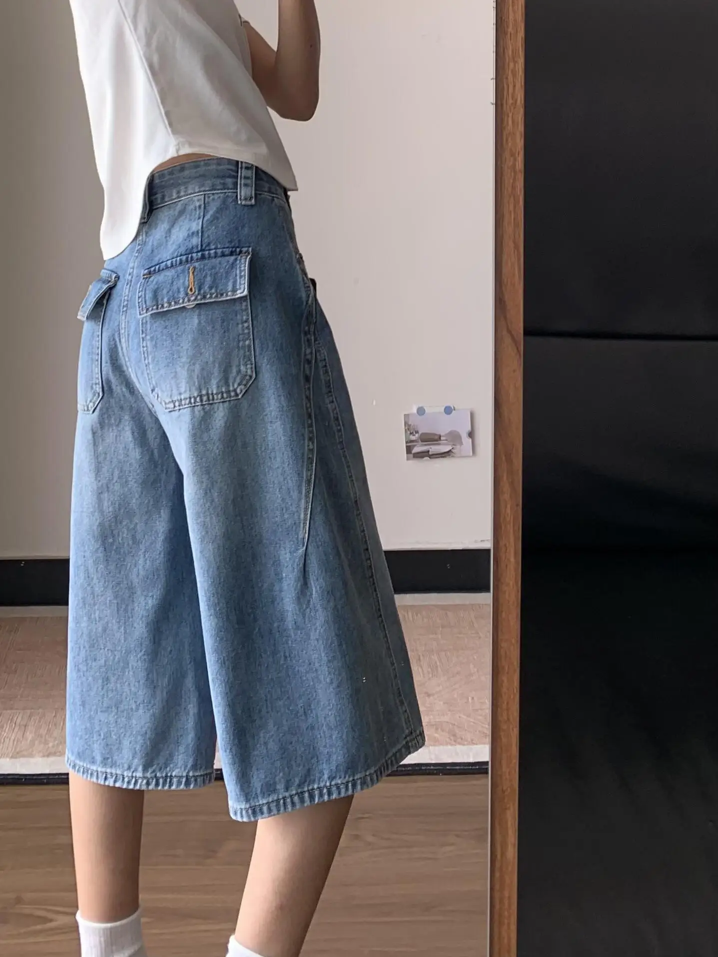 Retro American Seven-Quarter Denim Shorts Women Summer New Style Super Beautiful Mid-Pocket Butt-Lifting High Waist Jeans
Retro American Seven-Quarter Denim Shorts Women Summer New Style Super Beautiful Mid-Pocket Butt-Lifting High Waist Jeans