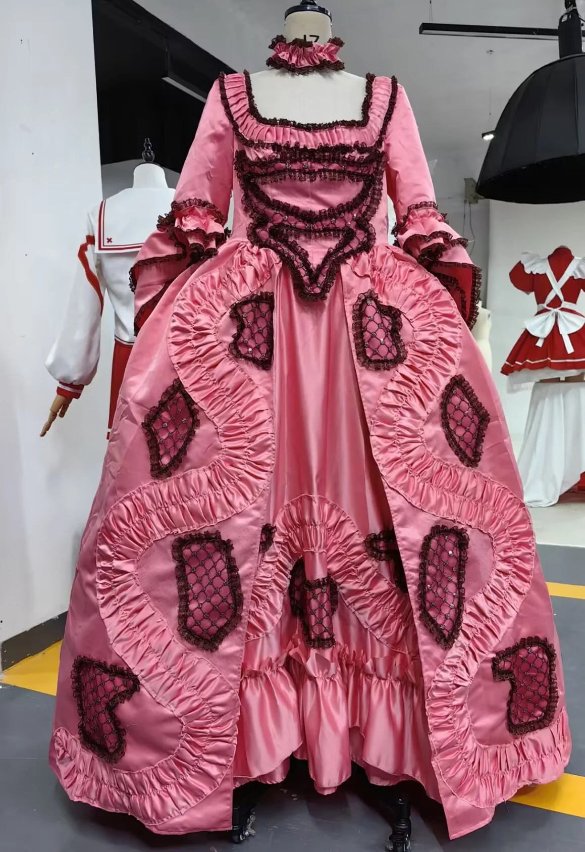 18th Century Victorian Royal Court Queen Rococo Baroque Dress Marie Antoinette Ball Gown Carnival Party Robe a la francaise
18th Century Victorian Royal Court Queen Rococo Baroque Dress Marie Antoinette Ball Gown Carnival Party Robe a la francaise