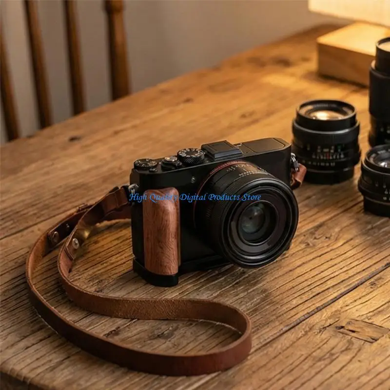 U2JE Universal Mount Compatible Wooden Handle For RX1R3 Camera Advanced Handgrip
U2JE Universal Mount Compatible Wooden Handle For RX1R3 Camera Advanced Handgrip