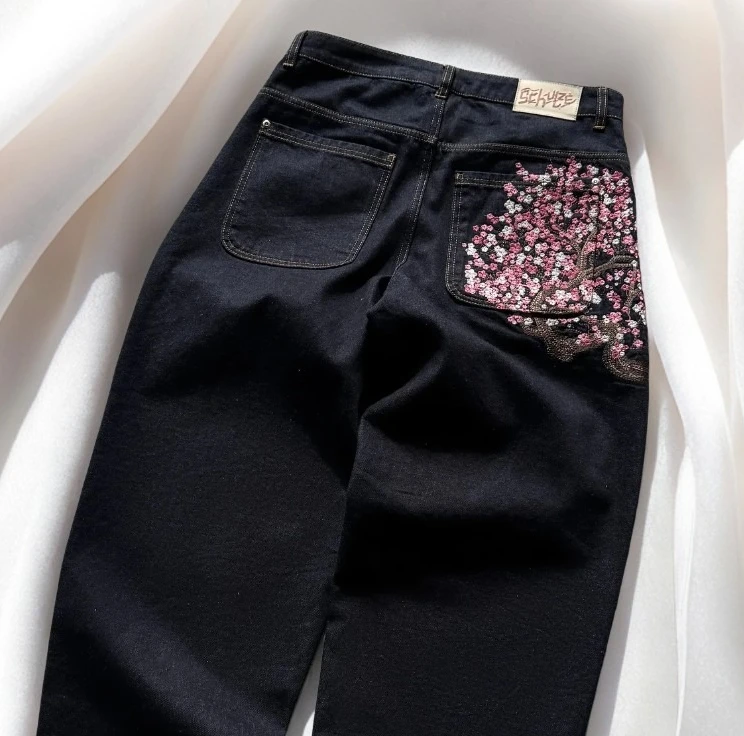 Harajuku Sakura Embroidery Denim Pants Y2k Vintage Men Casual Baggy Straight Wide Leg Jeans High Quality Hip hop Streetwear
Harajuku Sakura Embroidery Denim Pants Y2k Vintage Men Casual Baggy Straight Wide Leg Jeans High Quality Hip hop Streetwear