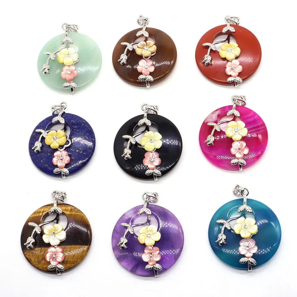 Natural Stones Pendant for Necklace Round Hollow Engraved Donut Flower Leaf Amethysts Rose Quartz Onyx Reiki DIY Jewelry Gift
Natural Stones Pendant for Necklace Round Hollow Engraved Donut Flower Leaf Amethysts Rose Quartz Onyx Reiki DIY Jewelry Gift