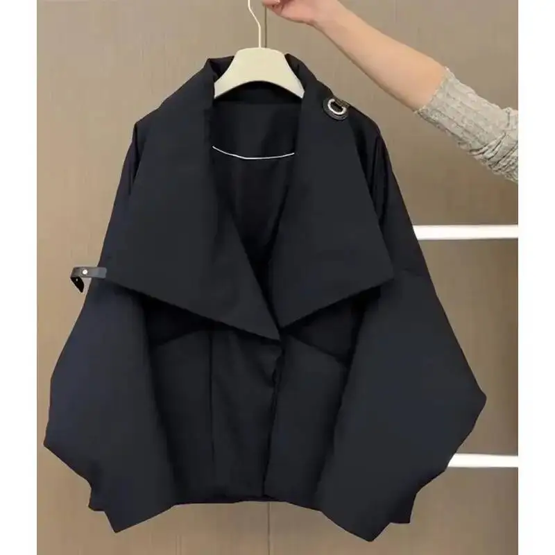 Winter New Arrival Short Collar Bread Jacket Black Warmth Padded Coat Polo Neck Style Women's Fashion Casual Cotton Clothes
Winter New Arrival Short Collar Bread Jacket Black Warmth Padded Coat Polo Neck Style Women's Fashion Casual Cotton Clothes