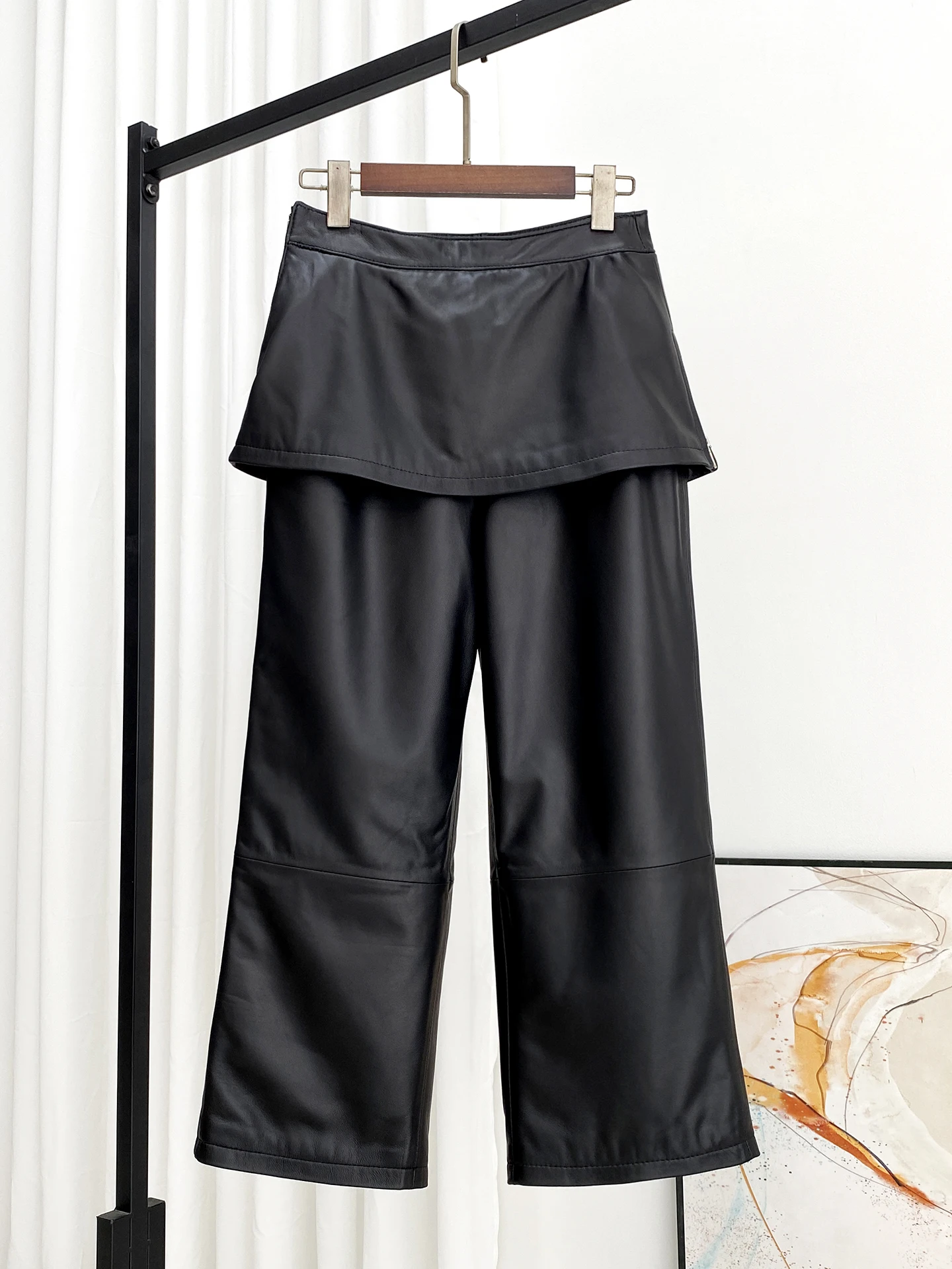 High Quality Genuine Real Leather Pants Women's Sheepskin Straight-Leg Culottes Fashionable All-Match Trousers Fashion
High Quality Genuine Real Leather Pants Women's Sheepskin Straight-Leg Culottes Fashionable All-Match Trousers Fashion