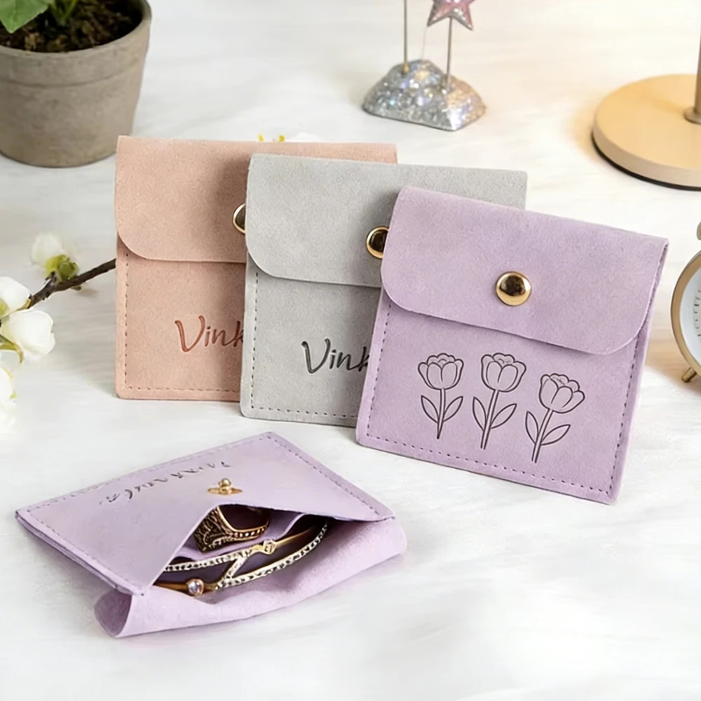 100Pcs/Lot Personalized Logo Velvet Snap Gift Bags Microfiber Suede Jewelry Packaging Pouches with Divider For Earrings Ring Oil
100Pcs/Lot Personalized Logo Velvet Snap Gift Bags Microfiber Suede Jewelry Packaging Pouches with Divider For Earrings Ring Oil