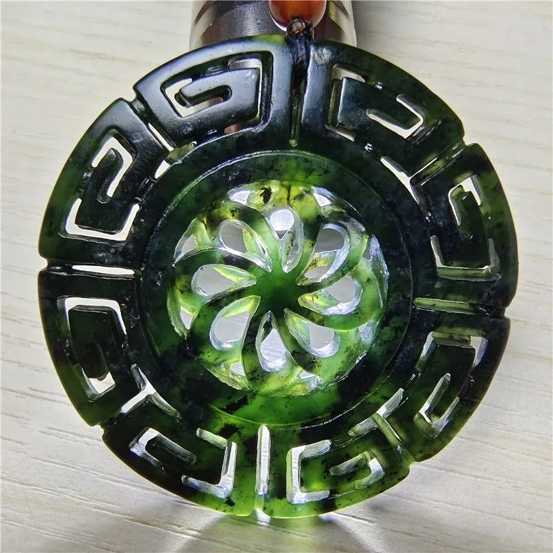 New Tibetan Ink Jade Medicinal King Stone Hollow Round Pendant, Suitable for Both Men and Women
New Tibetan Ink Jade Medicinal King Stone Hollow Round Pendant, Suitable for Both Men and Women