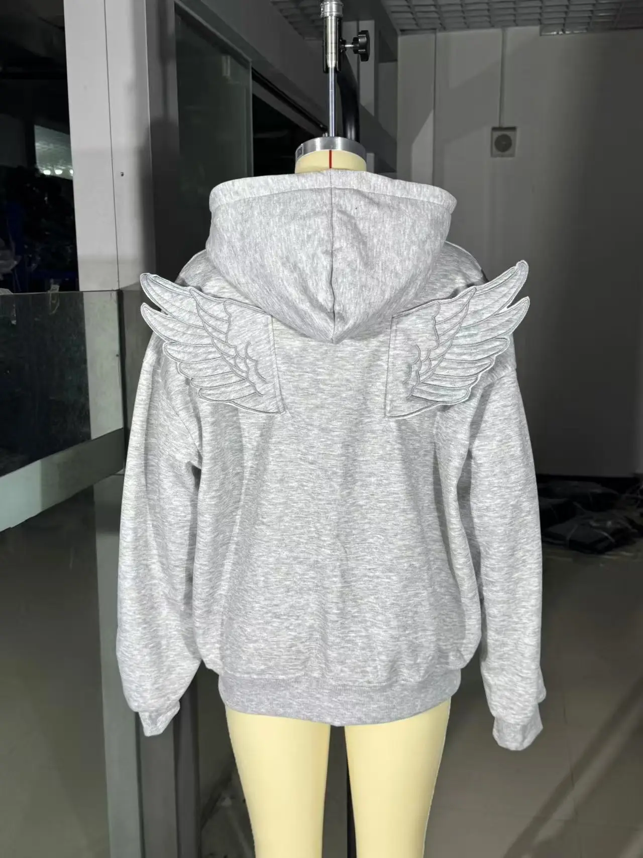 Grey Angel Wing Embroidered Hoodie Cute Kawaii Pullover Sweatshirt Wing Decoration Y2K Women Street Harajuku Loose Pullover
Grey Angel Wing Embroidered Hoodie Cute Kawaii Pullover Sweatshirt Wing Decoration Y2K Women Street Harajuku Loose Pullover
