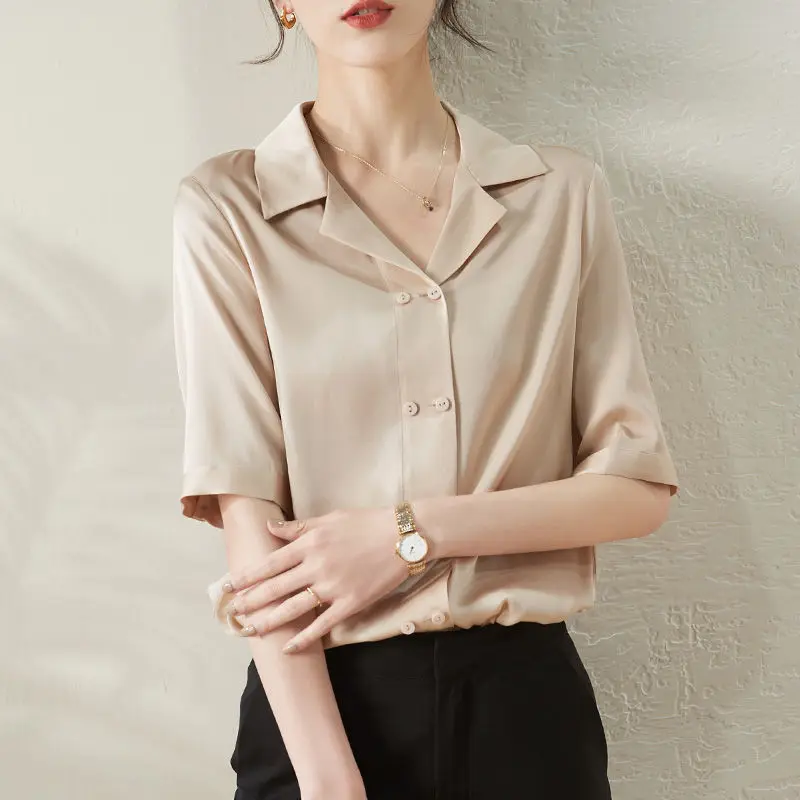 2023 New Summer Simple Solid Color Suit Collar Retro Top Loose Double-breasted Short-sleeved Chiffon Shirt Fashion Button Blouse
2023 New Summer Simple Solid Color Suit Collar Retro Top Loose Double-breasted Short-sleeved Chiffon Shirt Fashion Button Blouse
