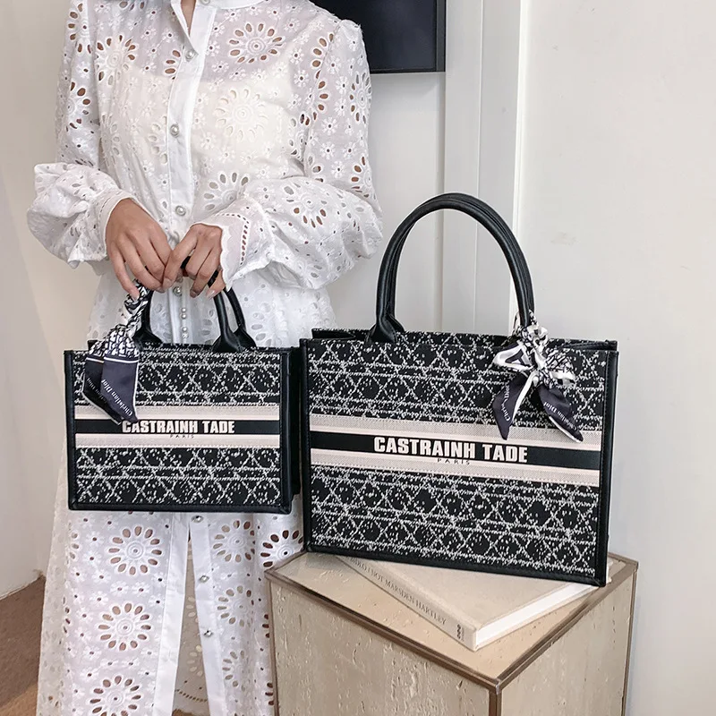 Internet Celebrity - Inspired Women's Trendy Fashion Portable Tote Bag - Your Ideal Daily Companion for Travel, Commuting
Internet Celebrity - Inspired Women's Trendy Fashion Portable Tote Bag - Your Ideal Daily Companion for Travel, Commuting