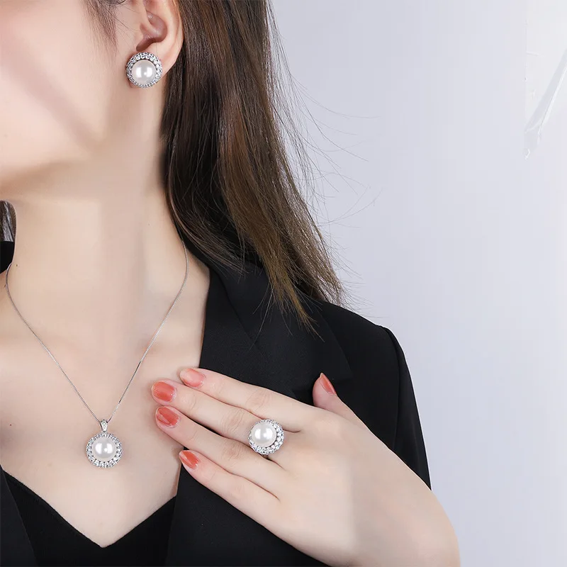 Mother-of-Pearl Necklace Jewelry Set Three-Piece Ring Earrings Pendant High-End Pearl Ring Elegant Pearl Pendant
Mother-of-Pearl Necklace Jewelry Set Three-Piece Ring Earrings Pendant High-End Pearl Ring Elegant Pearl Pendant