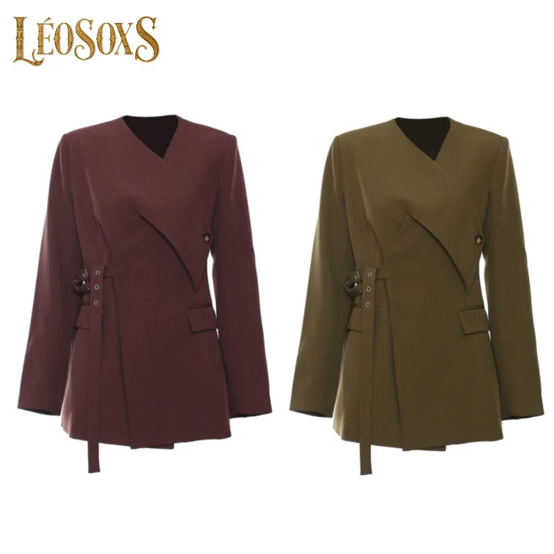 LEOSOXS Irregular Solid Color Blazers Single Buttom With Belt Slim Women's Jacket V Neck Suit Coats 2025 Autumn New Overcoat
LEOSOXS Irregular Solid Color Blazers Single Buttom With Belt Slim Women's Jacket V Neck Suit Coats 2025 Autumn New Overcoat