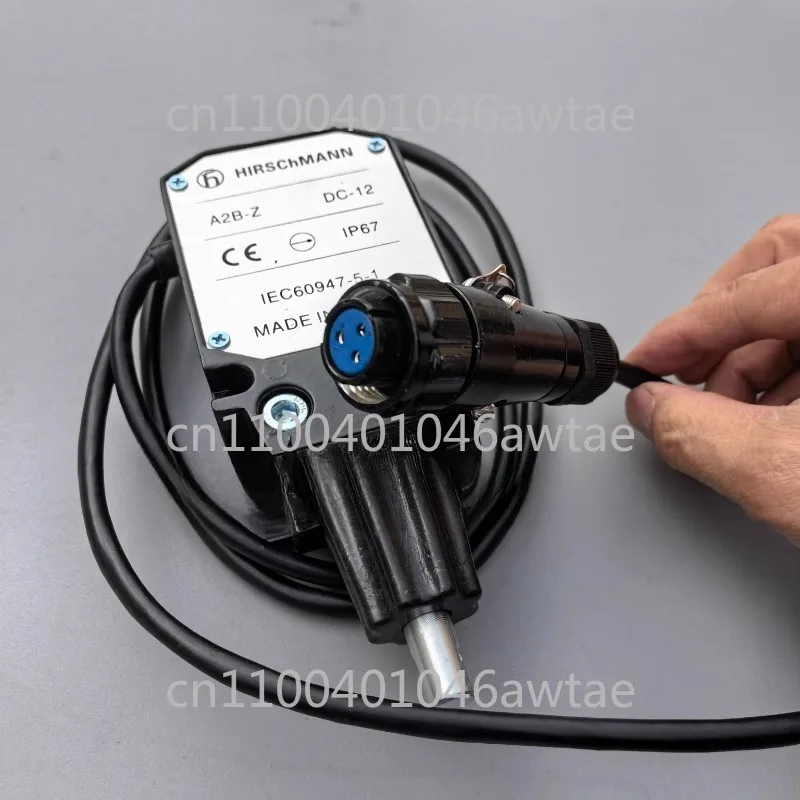 Xugong crane height limit switch hook small hook overwinding prevention switch 25K5-1 XCT25
Xugong crane height limit switch hook small hook overwinding prevention switch 25K5-1 XCT25
