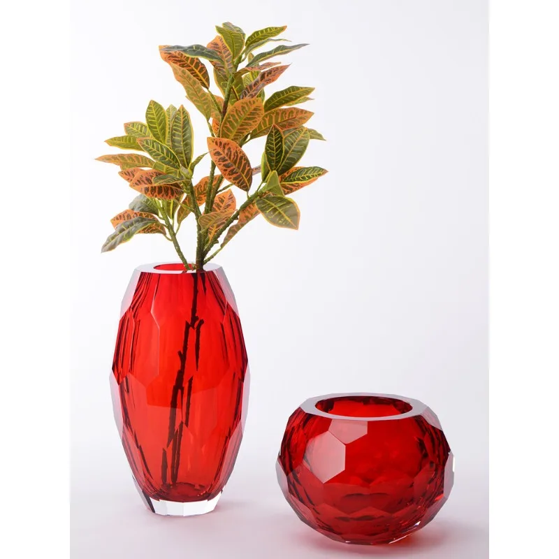 Cutting surface vase Modern minimalist high-end glass vase
Cutting surface vase Modern minimalist high-end glass vase